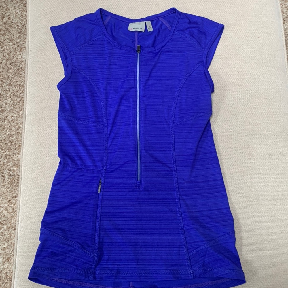 Atletha sleeveless rash guard. Size S